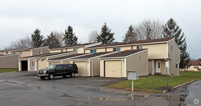 Springlake - Springlake Apartments & Townhouses