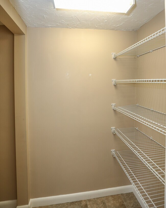 1776 Hooksett Rd Unit 1 Apartment For Rent in Hooksett, NH