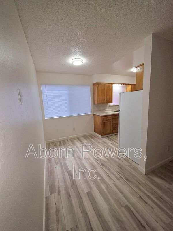 Photo - 1255-1275 Williams Way