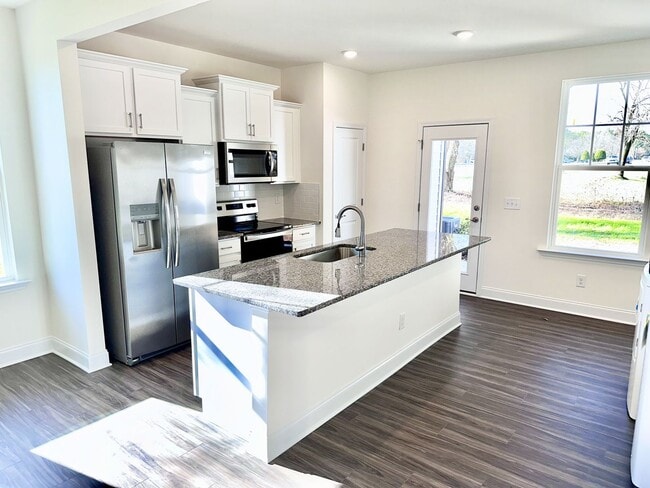Photo - Brand New Construction 3 Bed 2.5 Bath End Unit Townhome In a Prime Location!!