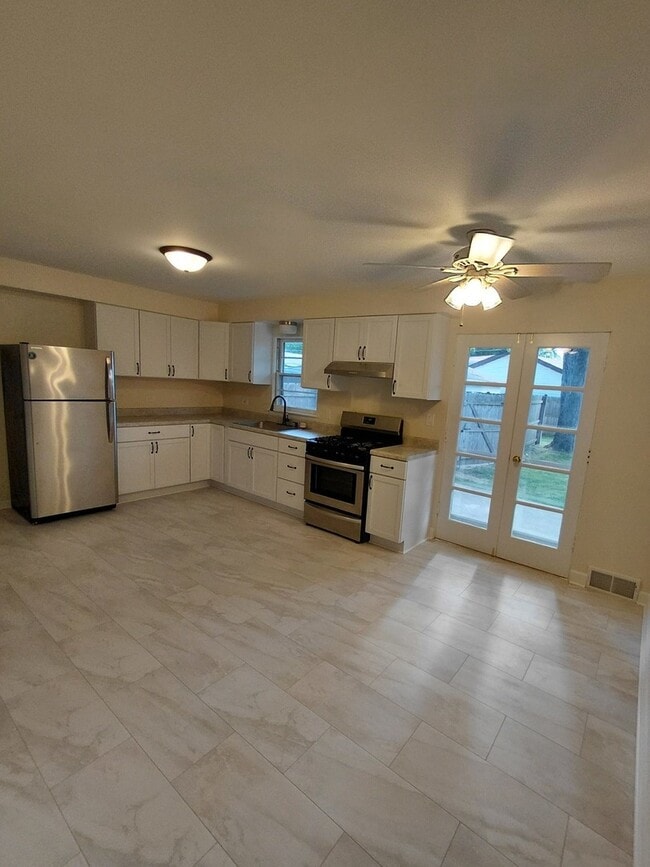 Photo - 2116 Walnut St