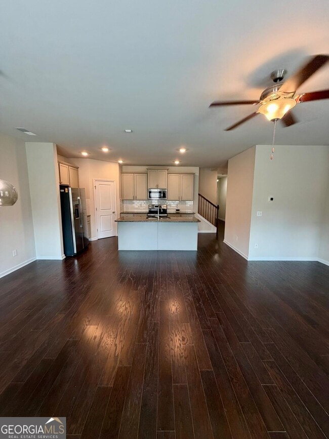Photo - 7091 Gladstone Cir