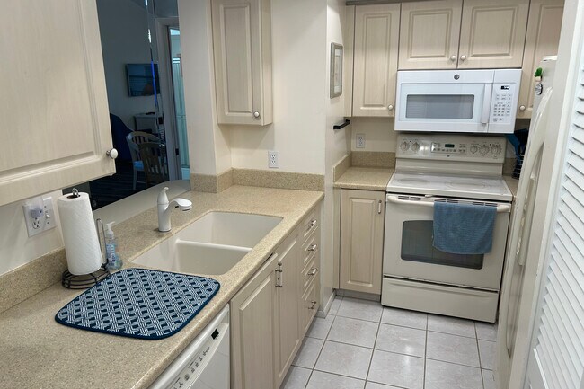 Photo - 13288 White Marsh Ln Unit 34