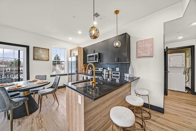 Photo - 142 Church St Unit 2bed/2bath Luxury