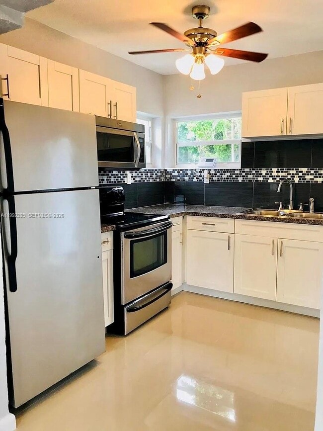 Photo - 535 NE 68th St Unidad 1