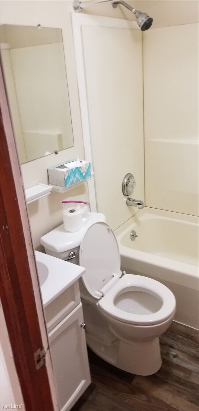 2 br, 1 bath Duplex W229 N5151 Duplainvi... Townhome Townhome