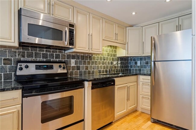 Photo - 199 14th St NE Unit 206