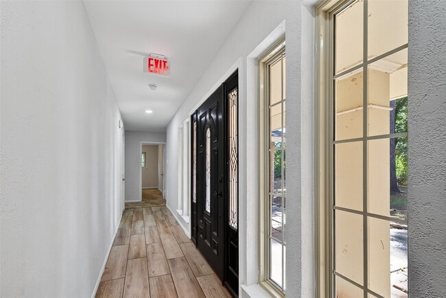 Photo - 1810 Indian Shores Rd