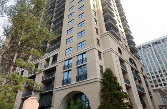 Building Photo - 3040 Peachtree Rd Unit 813