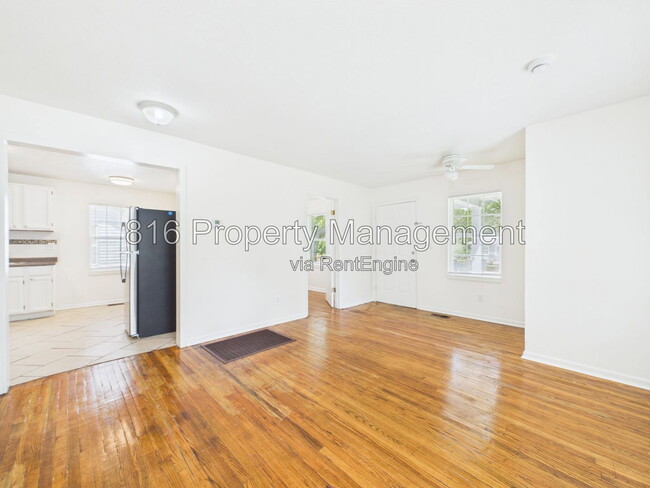 Photo - 7924 Agnes Ave