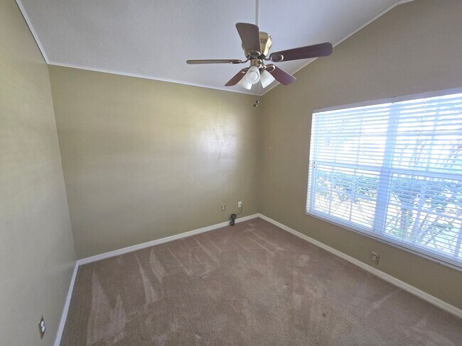 Photo - Winter Garden - 4 Bedrooms, 3 Bathrooms – $2,995.00