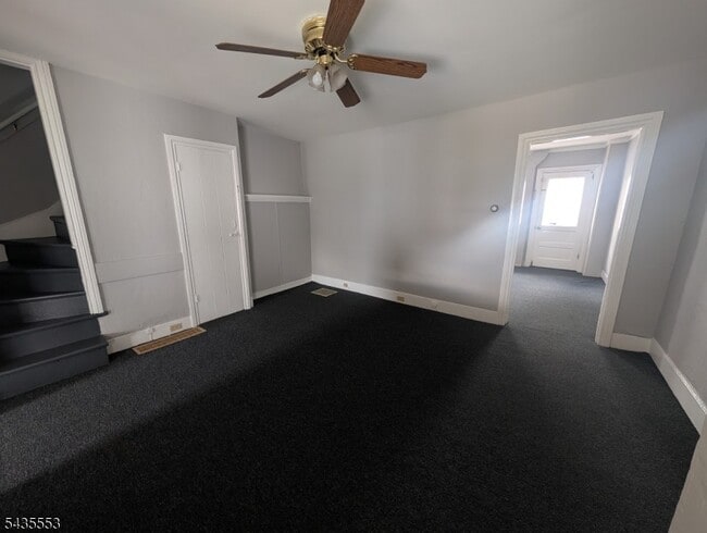 Photo - 10 Randall St