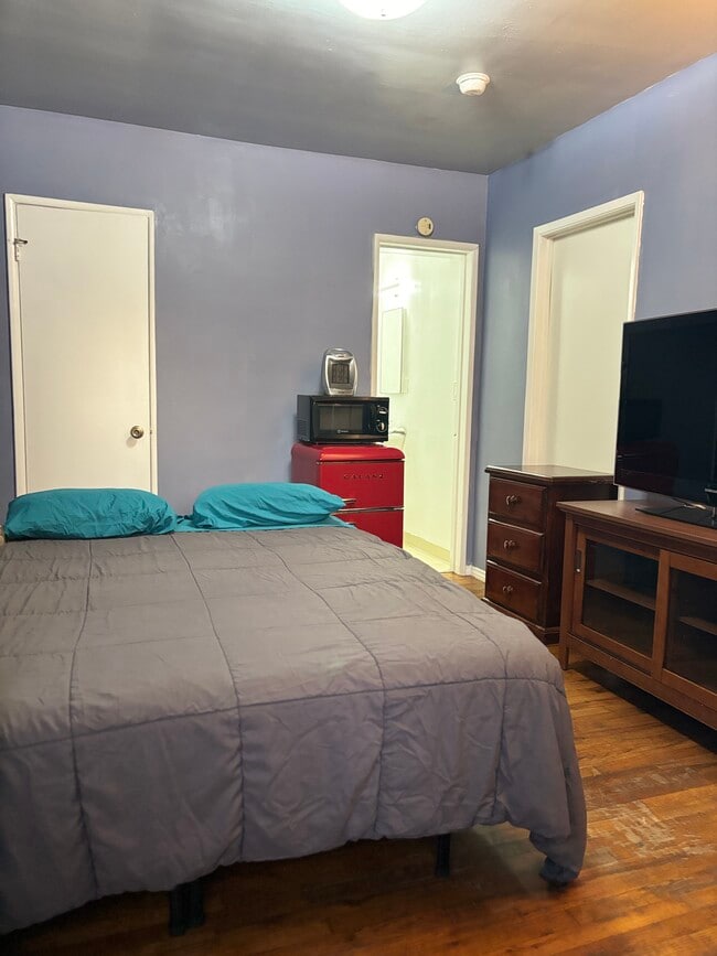 Photo - 11053 1/2 Venice Blvd Unidad N/A