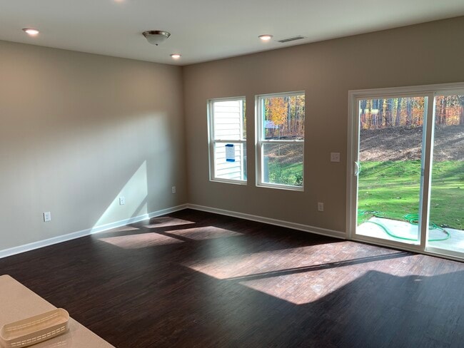 Photo - 106 Ashlar Ct