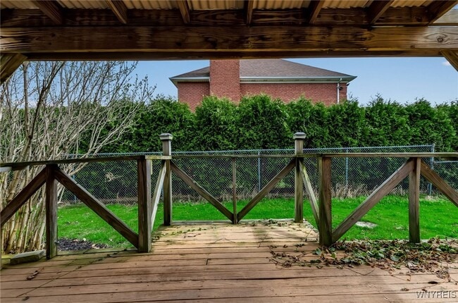 Photo - 9400 Wehrle Dr