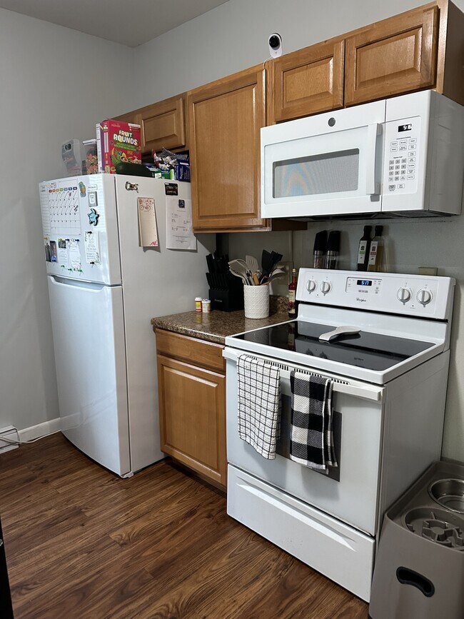 Photo - 15 LLC-65 Sailly Avenue Unit 202