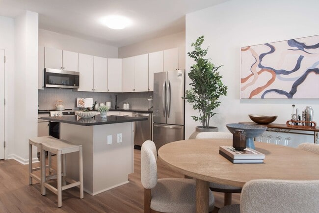 Photo - 55 Riverwalk Place