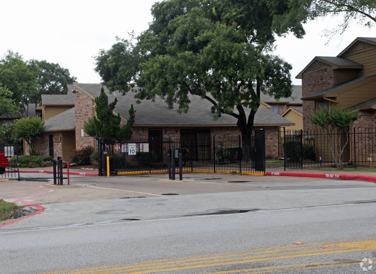 Southlake Villas - Southlake Villas