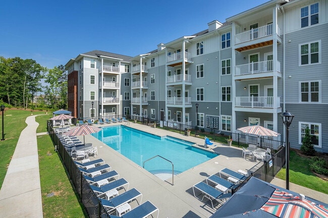 Día de piscina en Arden, Illinois (10) - Arden at Indian Land 55+ Active Adult