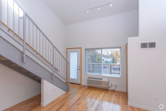 1BR Studio Loft