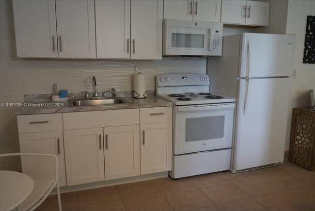 Photo - 14720 NE 2nd Ct Unidad B