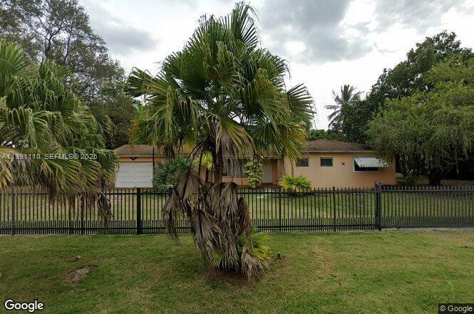 Photo - 7025 SW 71st Ct