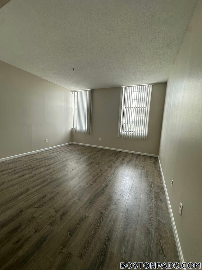 2 Weaver Street Unit 306