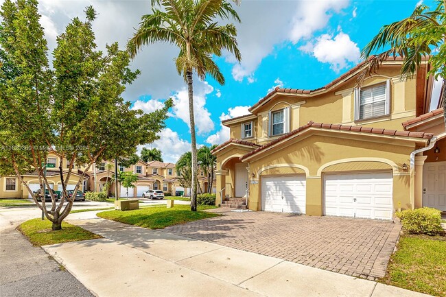 Photo - 11410 SW 137th Ct Casa Adosada