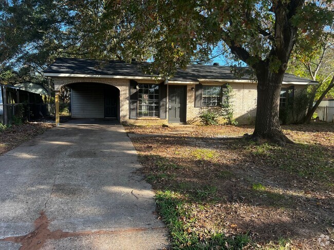 Building Photo - 3415 Ponderosa Cir Rental