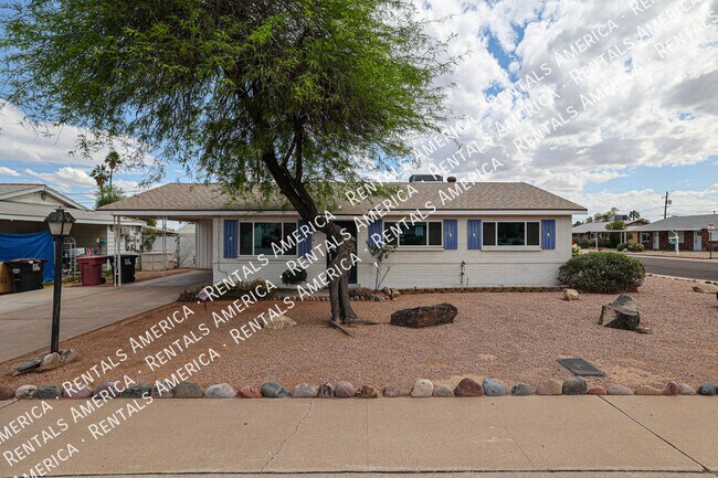 Photo - 7401 E Belleview St