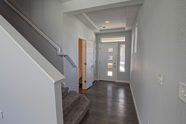 Photo - 5 bed 3.5 bath home in the Meadows