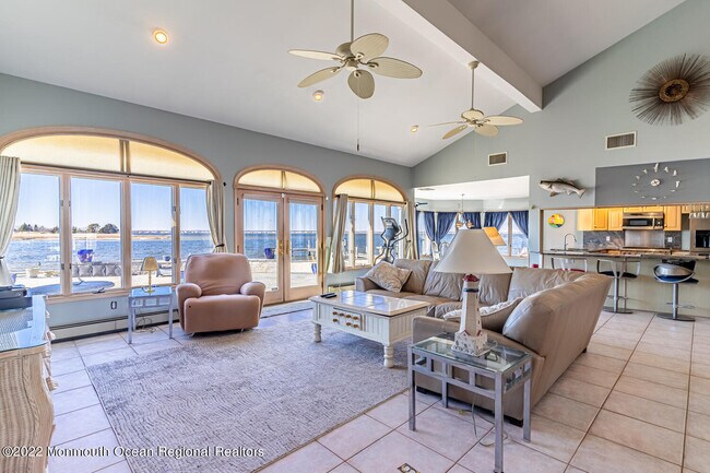 23 Harborside Dr W