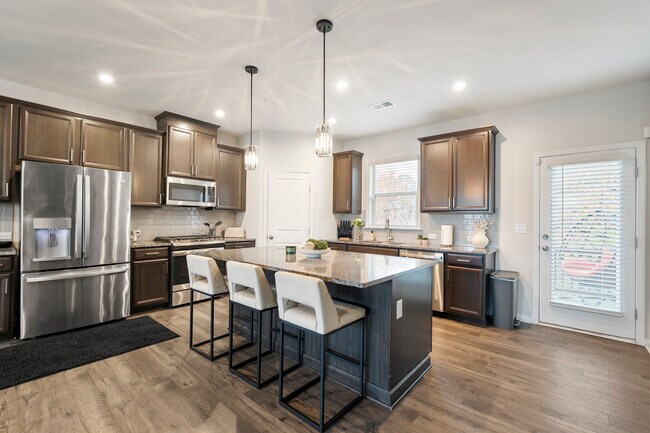 Photo - 1554 Ridgebrook Downs