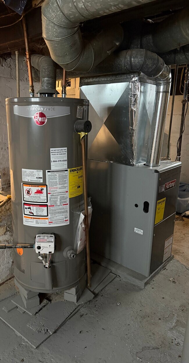 Photo - 7610 Rosewood Ave