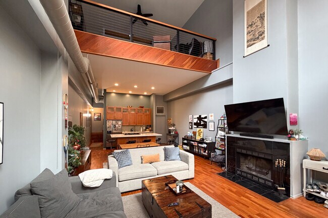 Photo - 1760 W Wrightwood Ave