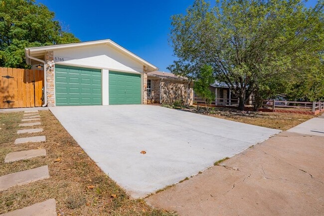 Building Photo - 5765 Palo Blanco Ln
