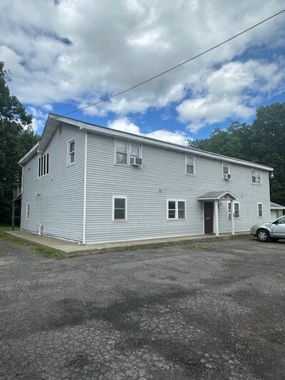 Photo - 482 NY-145