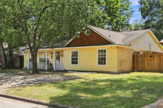 Building Photo - 1712 Hazelwood St