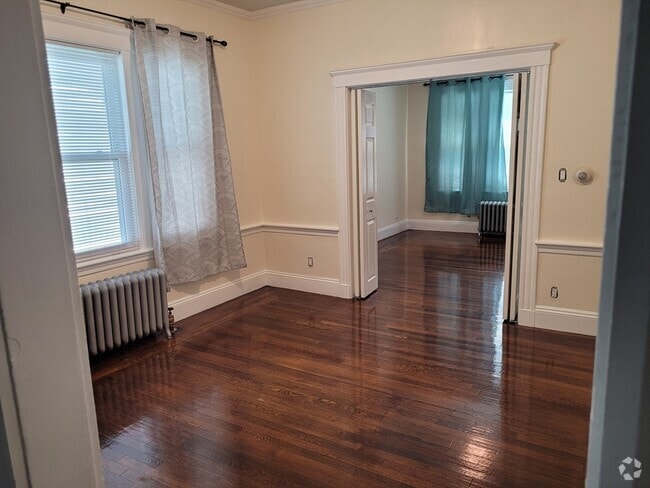 Building Photo - 49 Hancock St Unit 2 Rental