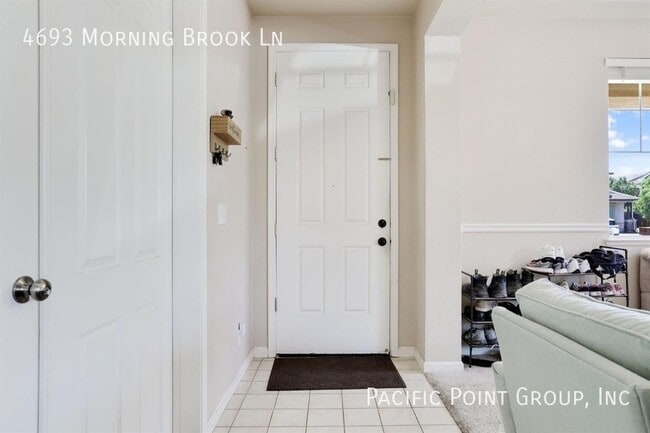 Photo - 4693 Morning Brook Ln