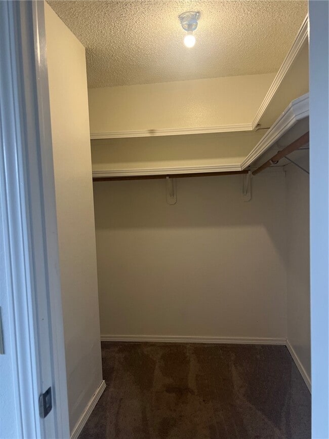 Photo - 718 N Walnut St