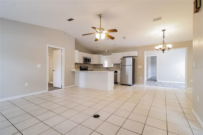 Photo - 136 E Grace St