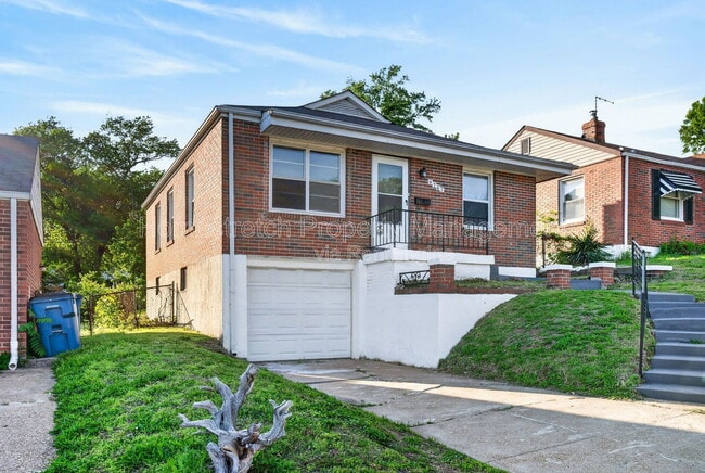 Photo - 4707 Roxie St