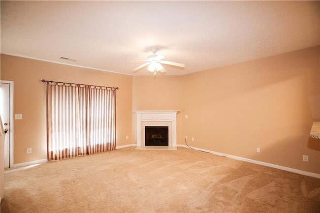 Photo - 3875 Dandridge Way NW