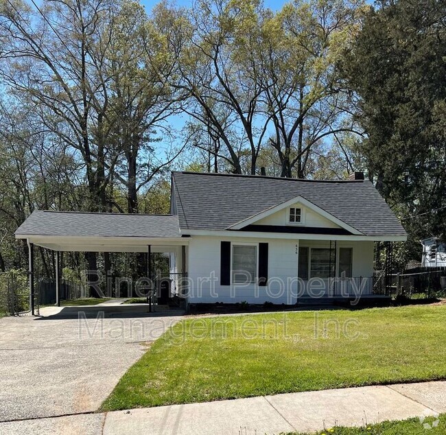 Building Photo - 636 Morris St Rental