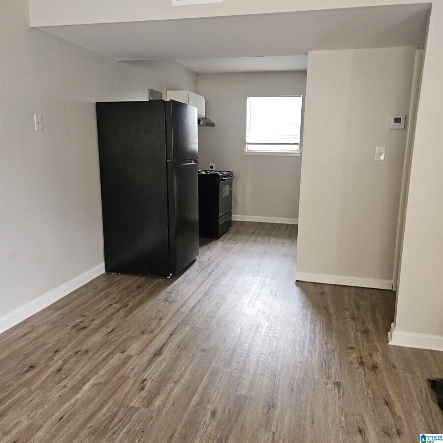 Photo - 3105 Avenue E