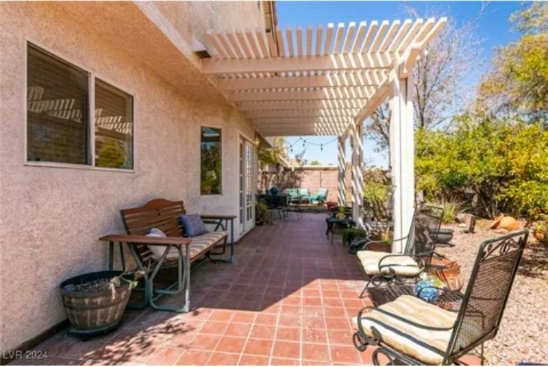 Photo - 1834 Escondido Terrace