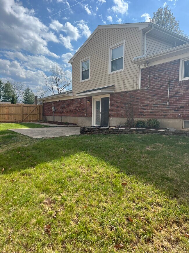 Photo - 8005 Casualwood Ct