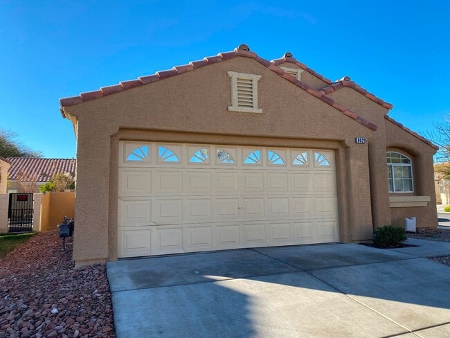 Photo - Summerlin - Single Story on Corner Lot