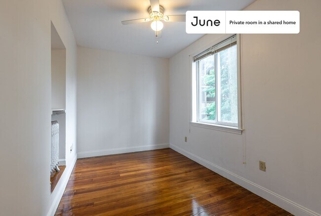 Photo - Room in Shared 4 bed/2 bath home Unidad D